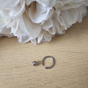 Captive Ball Ring